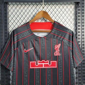 Camisa Liverpool x LeBron James 2023/24